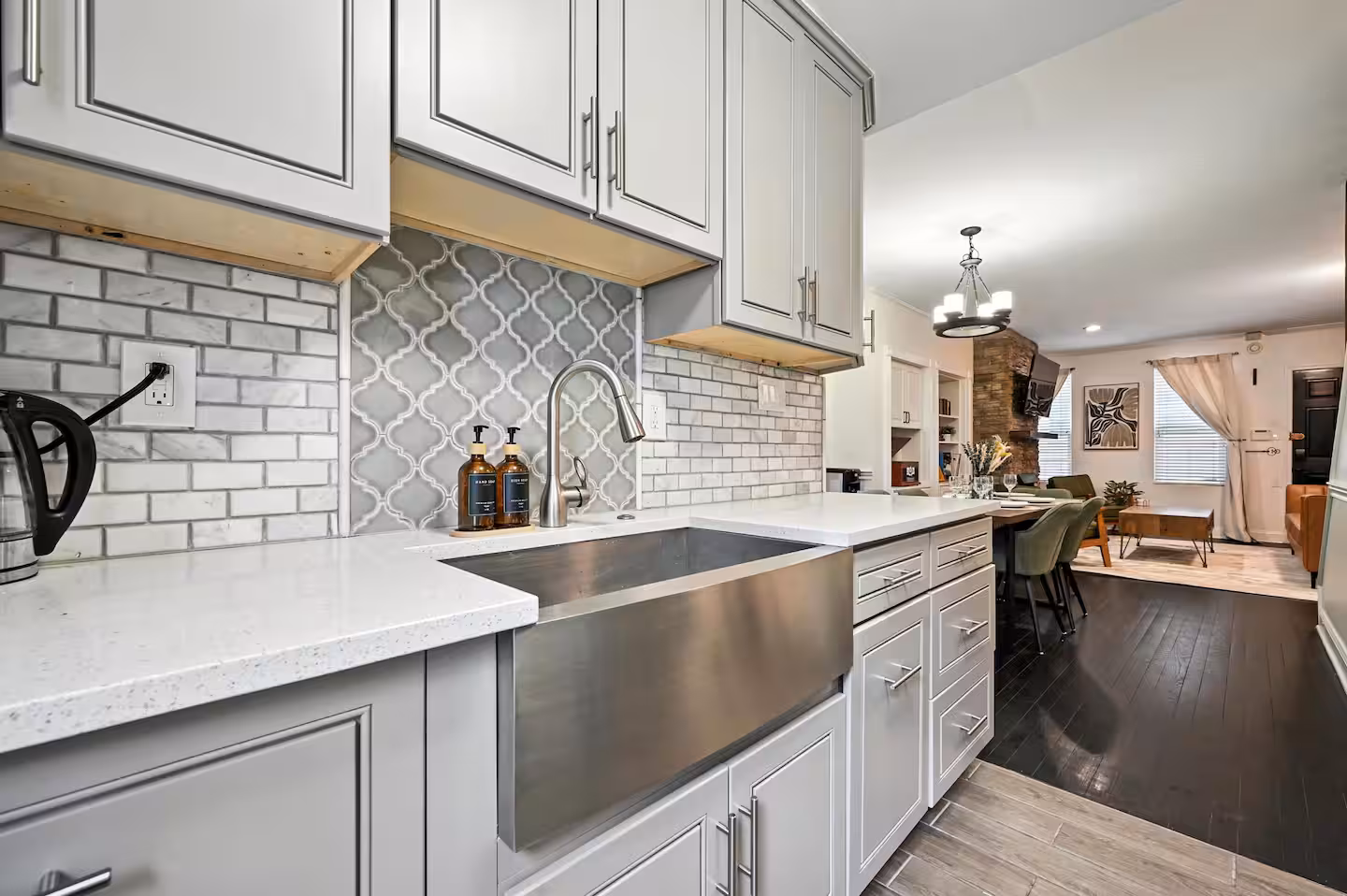 7a883313-82c6-49e4-a113-4a8406aebe07